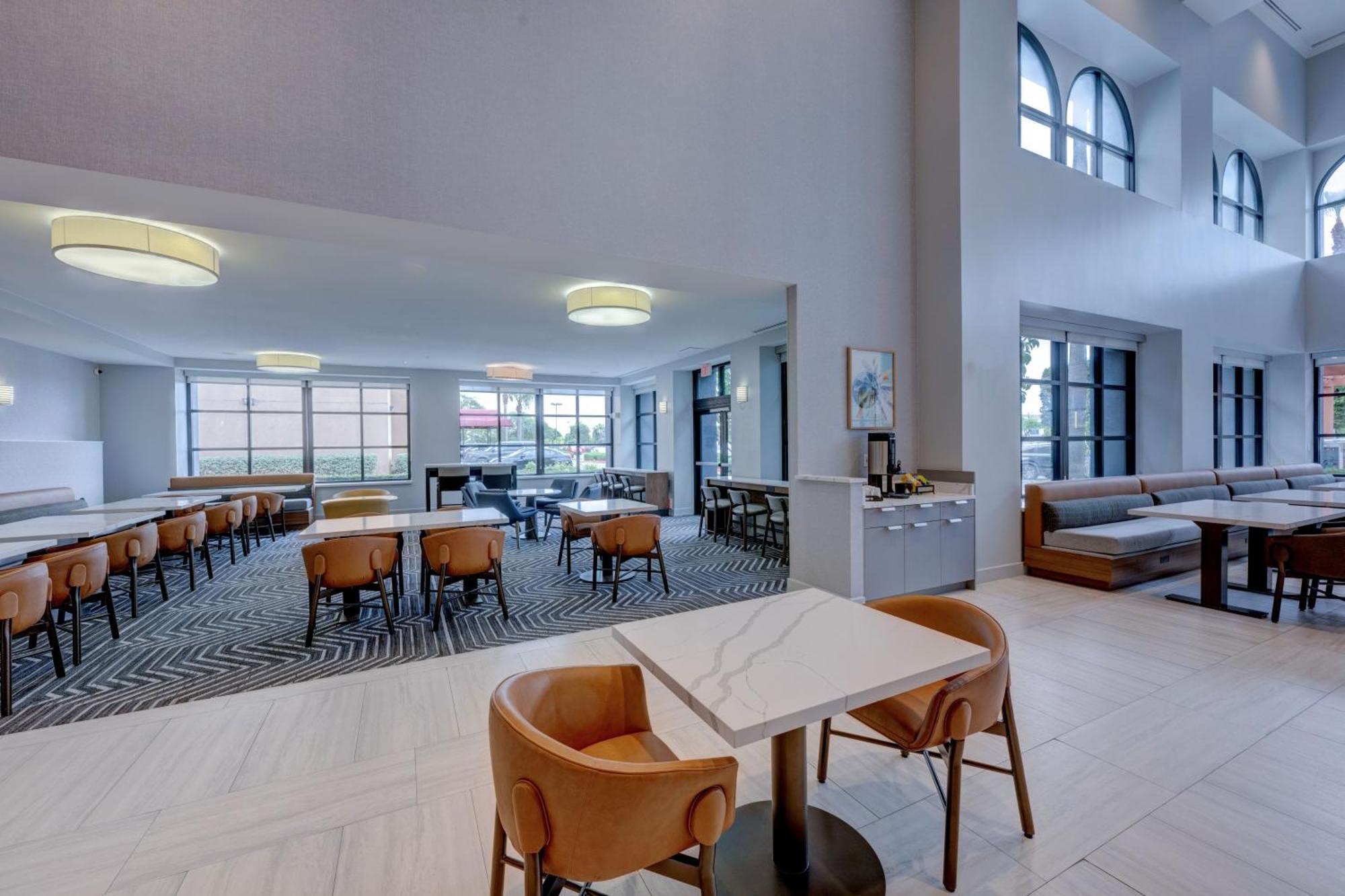 Hotel Homewood By Hilton-anaheim 3*